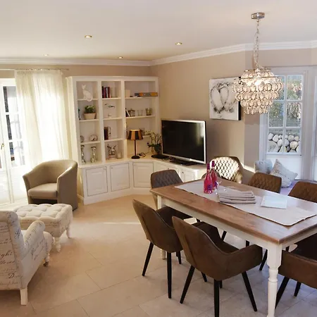 Residenz Ueues Ailoen Casa vacanze *